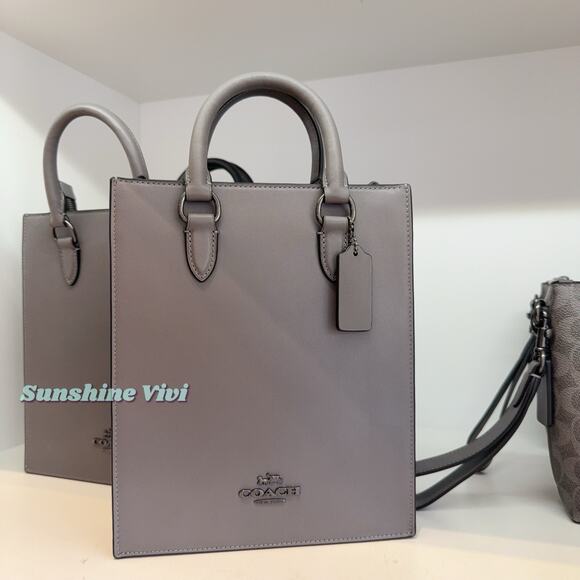 NWT Coach Men's Dylan Tote Bag In Signature Canvas CCG37 Grey/Charcoal - Picture 2 of 7